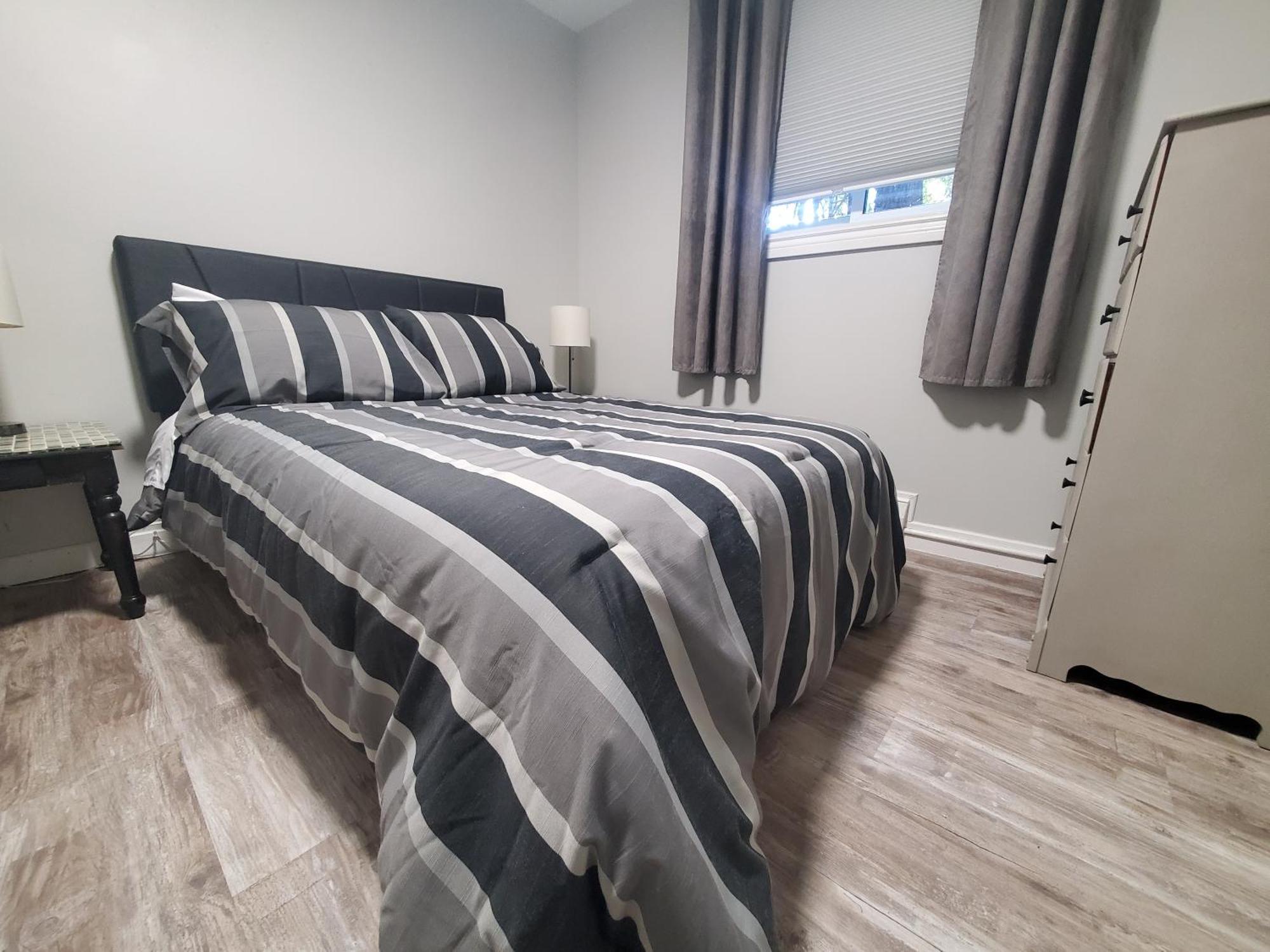 Modern Private 1Br Apt. W/Free Prkg + Fast Wi-Fi Sault Ste. Marie Eksteriør billede
